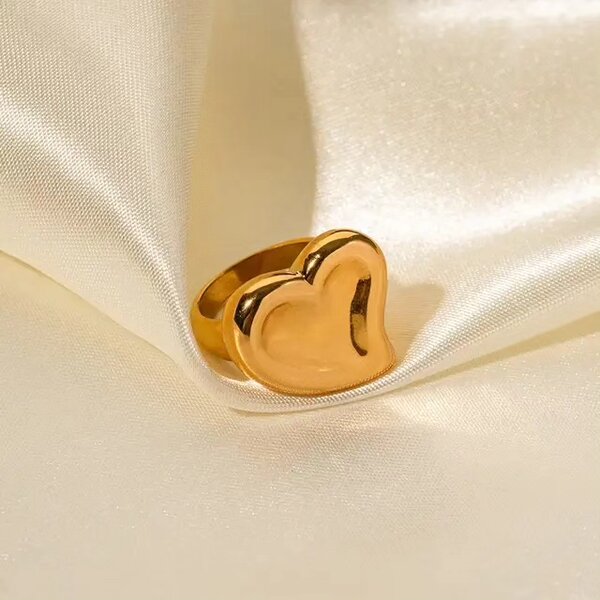 Chunky ring