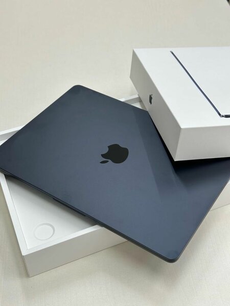MACBOOK AIR M2