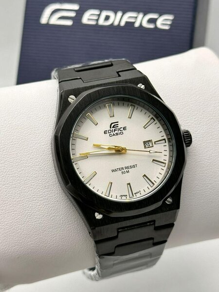 Montre Édifice
