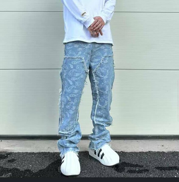 Baggy jeans