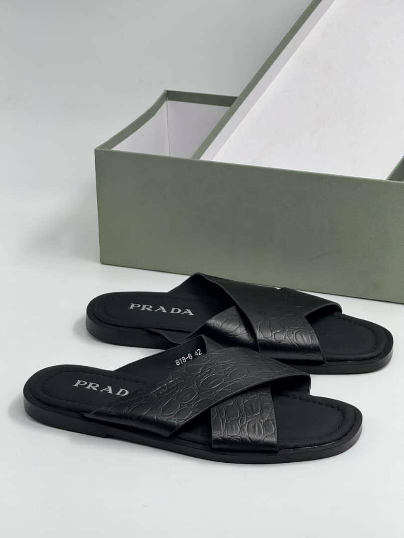 MEN SLIPPERS