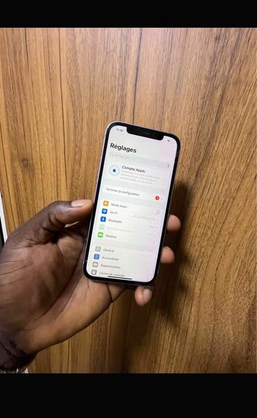 iPhone 12 Violet