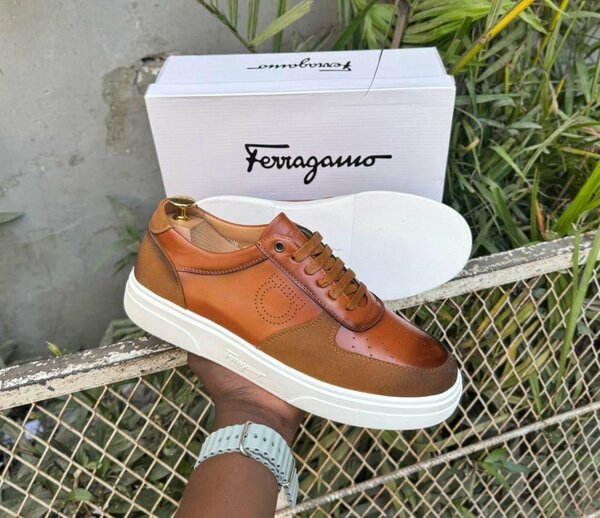 Chaussure en cuire