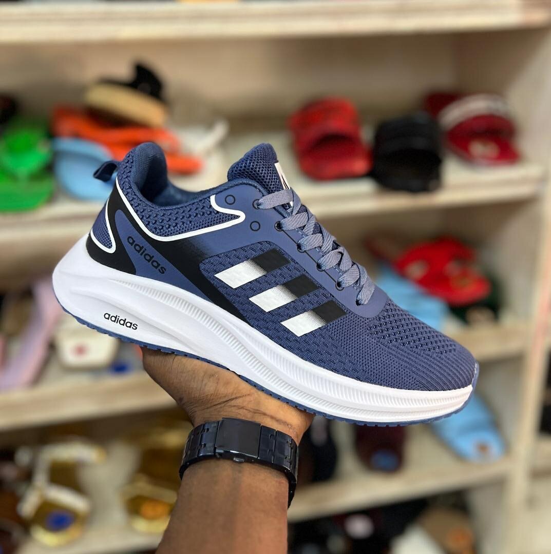 Chaussures Adidas