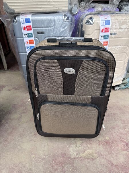 Moyen valise de voyage