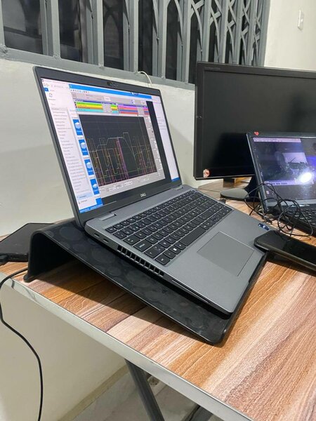 Laptop stand