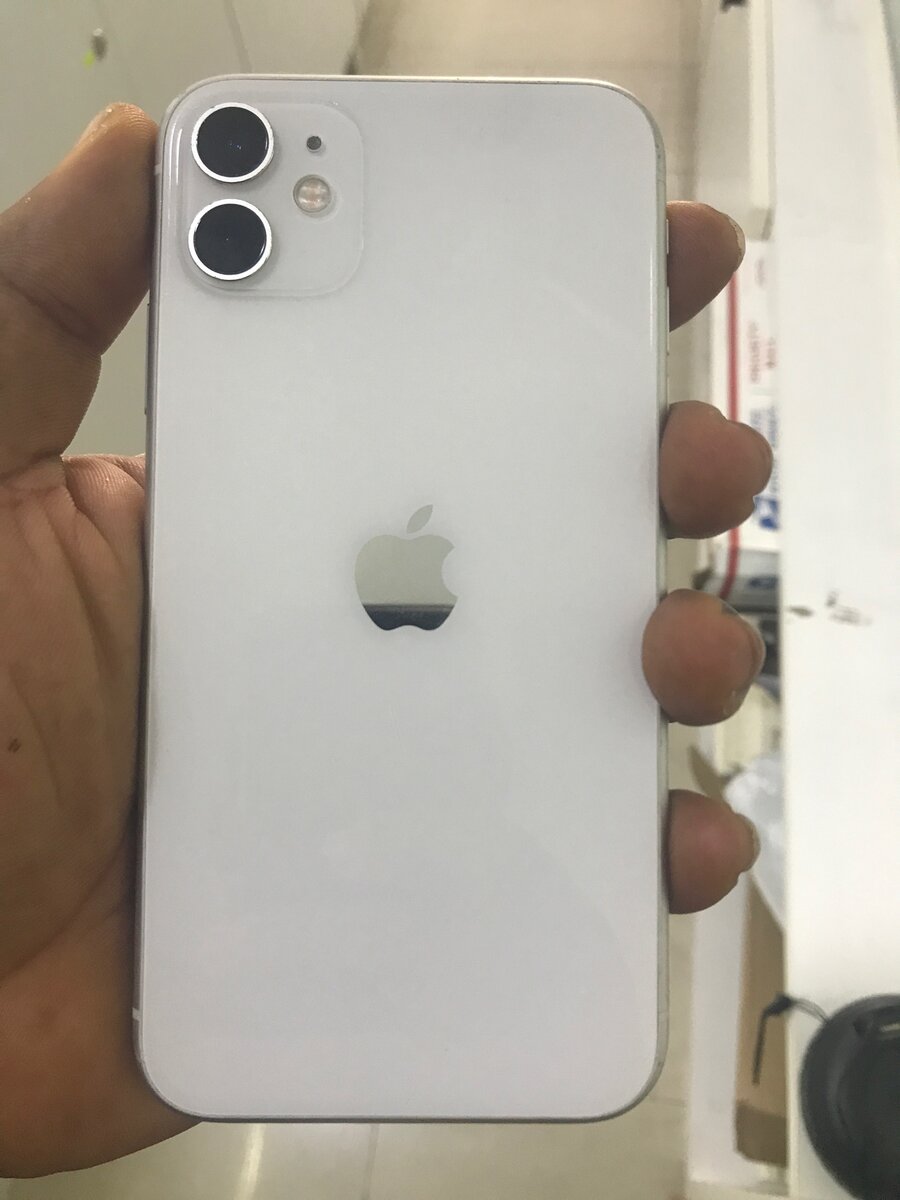 iPhone 11