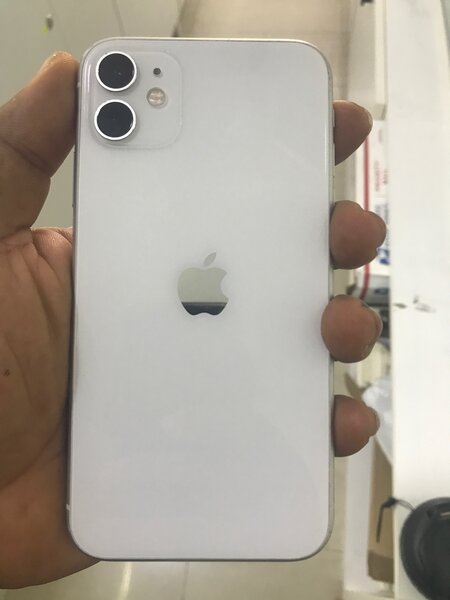iPhone 11