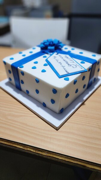 Square cakes