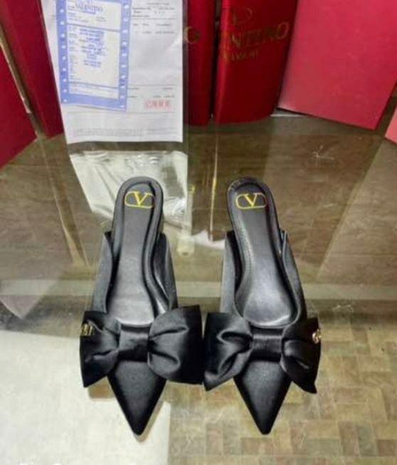 Ladies half shoes
