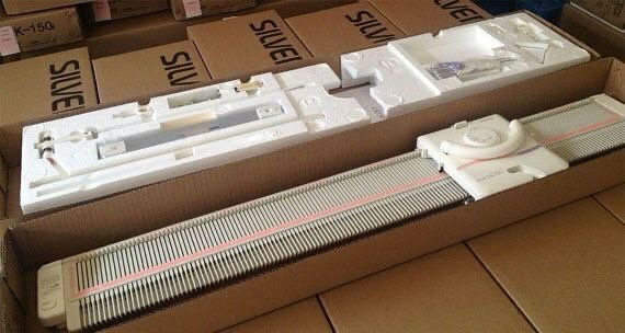 Industrial knitting machine