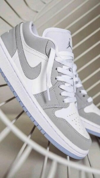 NIKE AIRFORCE CLASSIC