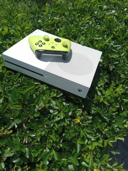 Xbox one s