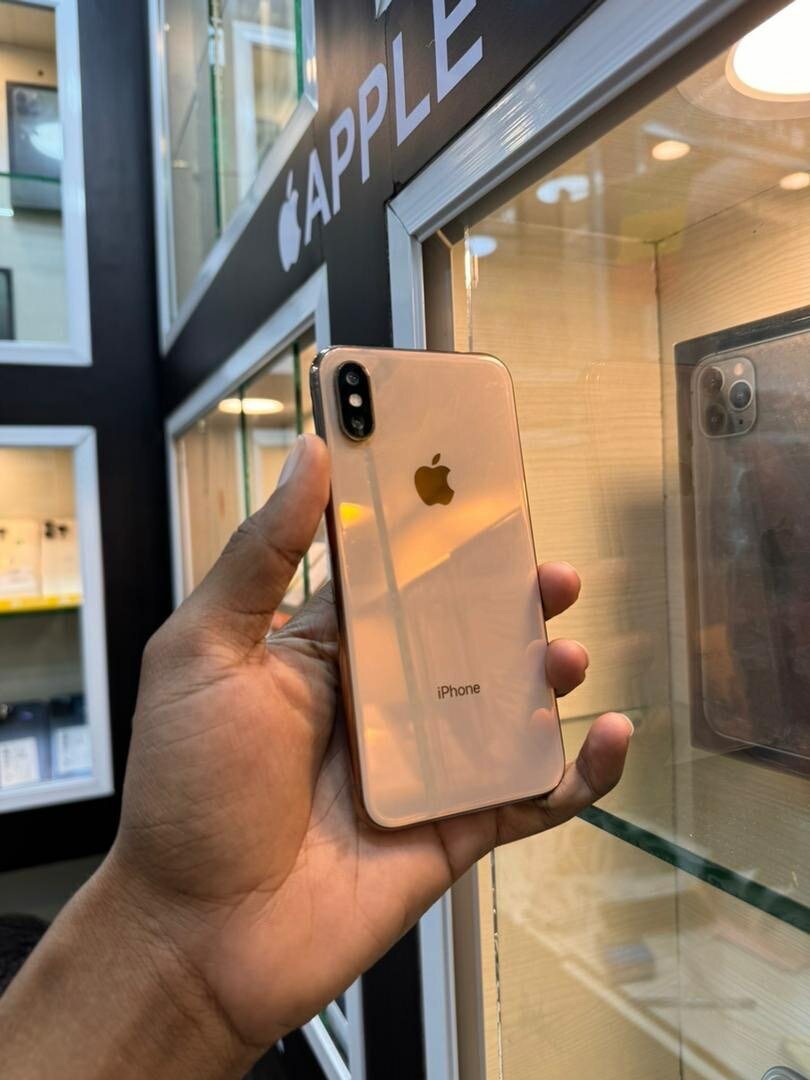 iPhone XS