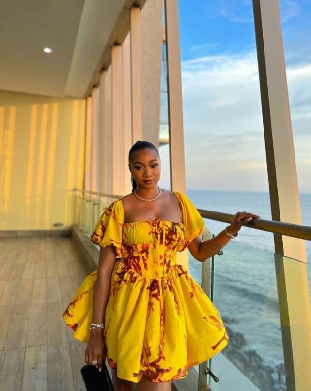 Robe estivale jaune bohème