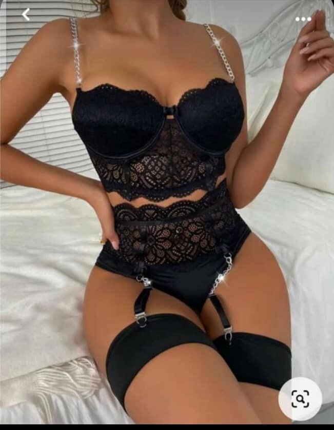 Lingerie noir