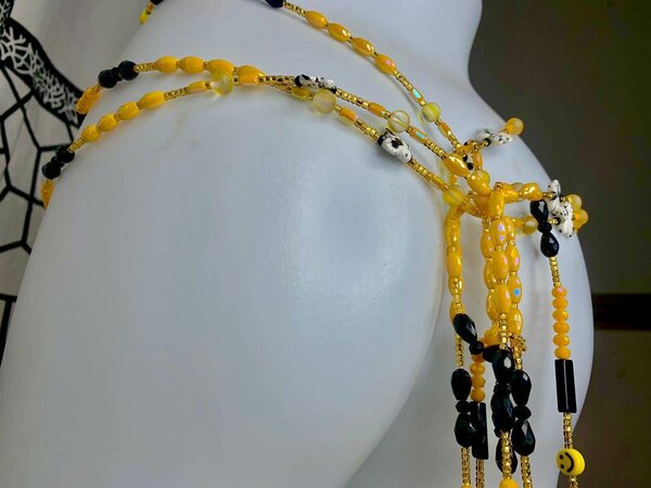 Waist beads