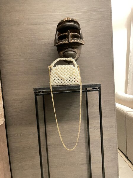 Sac à main perles élégant