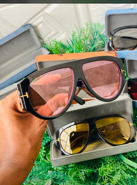 Paire de lunettes