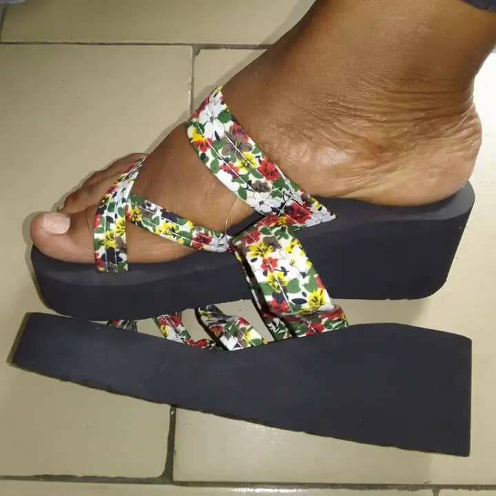Sandales
