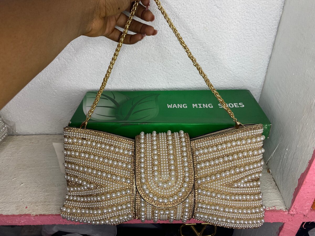 Sac à main perlé élégant