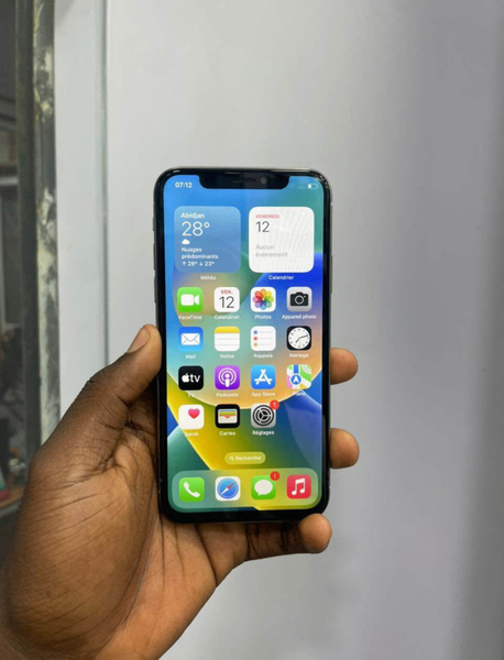 iPhone X 64GB Argent Débloqué