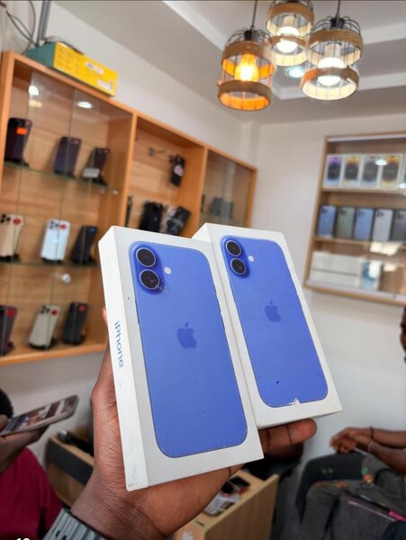 iPhone 16