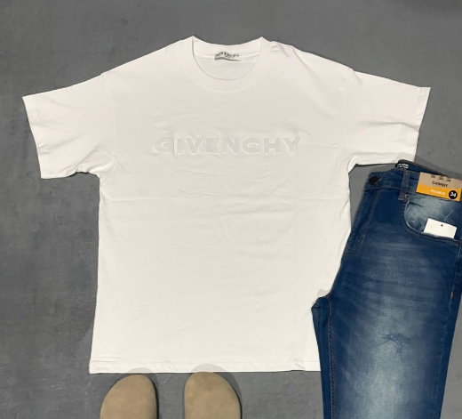 T-shirt size L