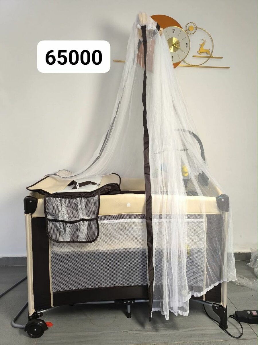 Lit bébé pliant avec moustiquaire