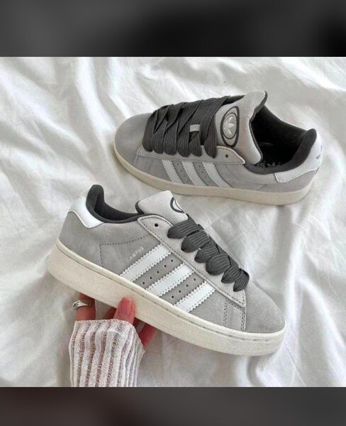 Adidas campus