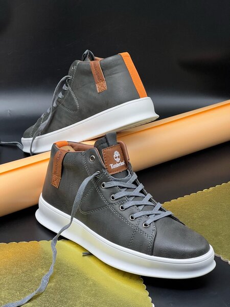 TIMBERLAND GREY AND WHITE