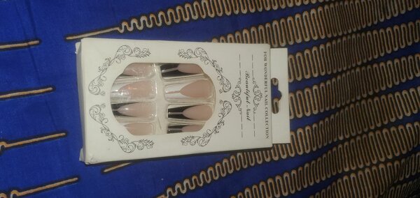 Faux ongles pour femmes