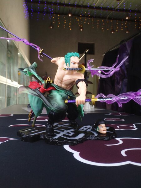 Roronoa Zoro Figurines