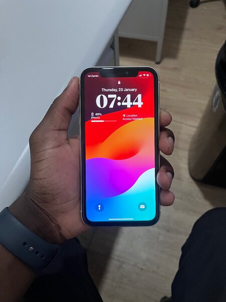 iPhone 11 64GB