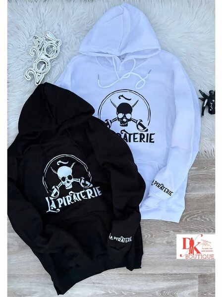 Pull à chapeau avec motif