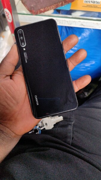 Huawei Y9s