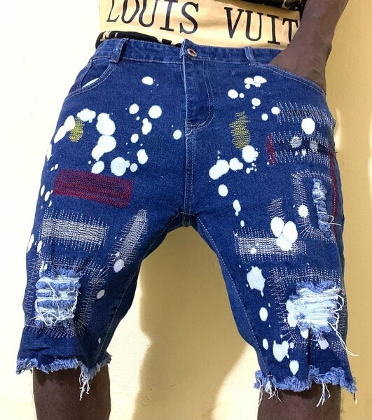 Short jeans