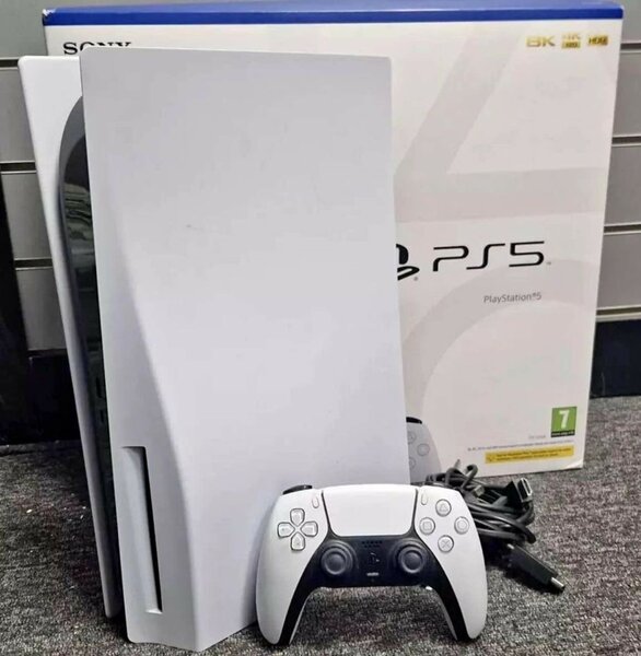 Ps5 Standard / 9 jeux intégrés