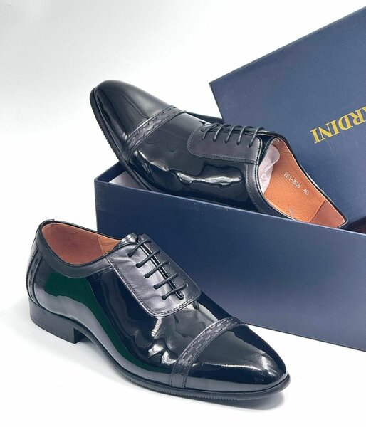 Solid Leather formal shoes