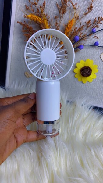 Handheld fans