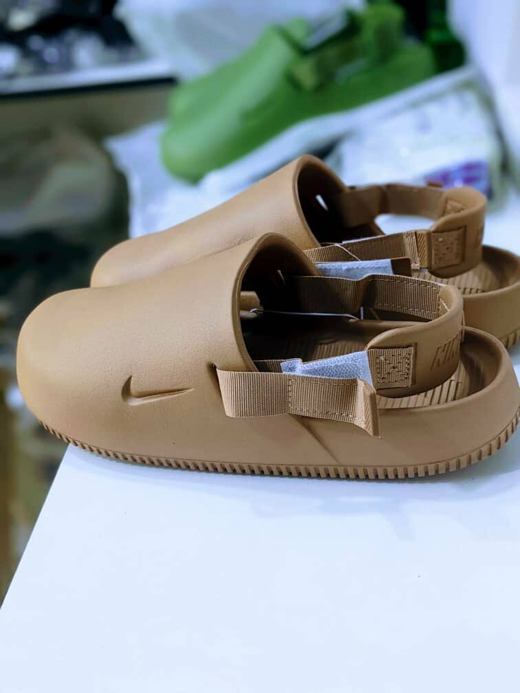 Nike slide