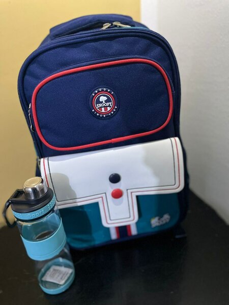 Sac à dos scolaire + la gourde
