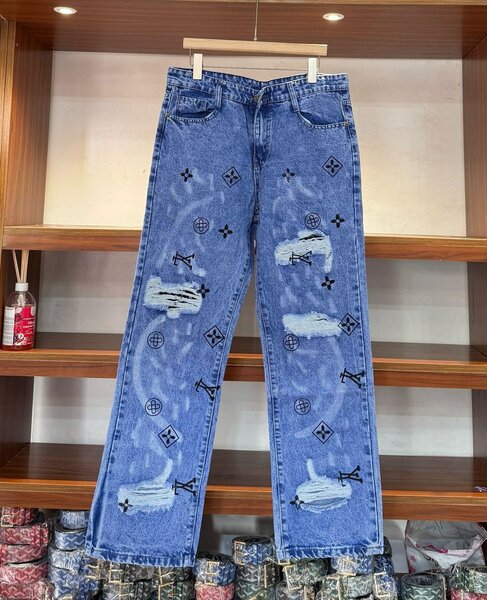 Baggy jeans