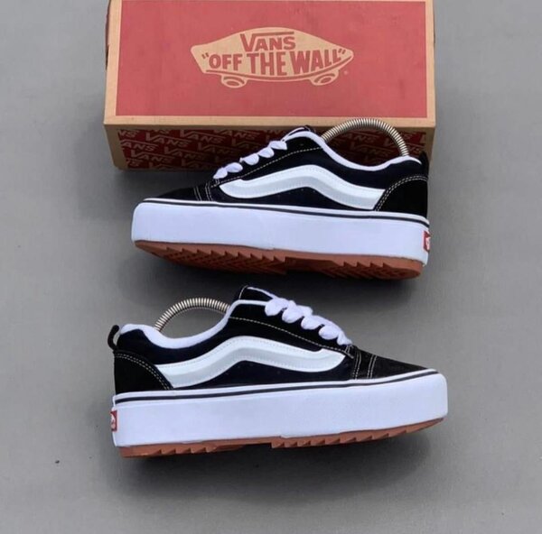 Baskets VANS Old Skool Noires