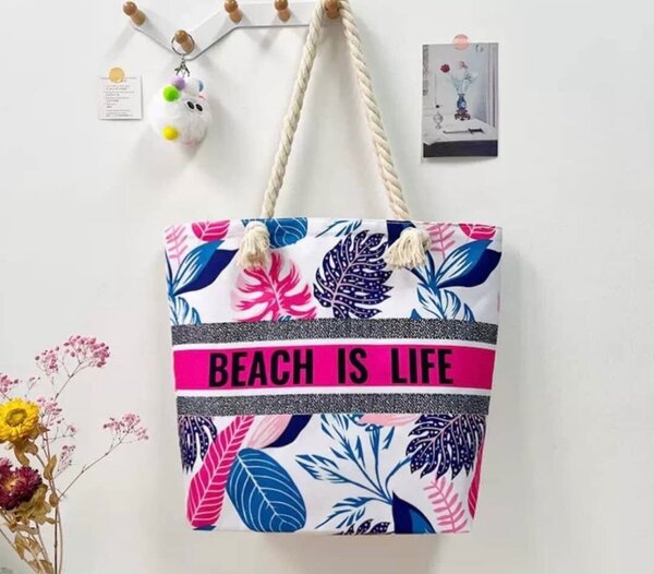 Tote bag