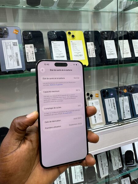 iPhone 15 pro Max 256Go  Tout