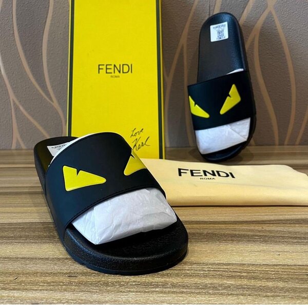 Sandales Fendi Homme Élégantes