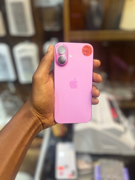 iPhone 16