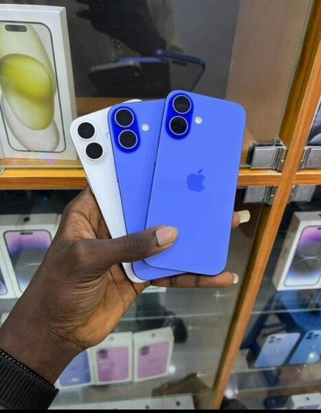iPhone 16