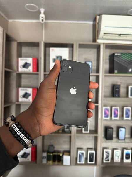 iPhone 11